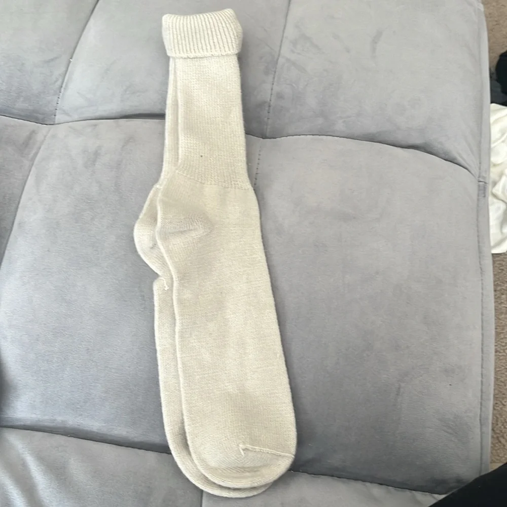 “Mens knit socks- includes 3 pairs”